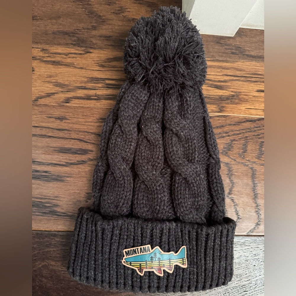 Montana Heather grey Knit Beanie with Pom Pom brand new with tags one size
